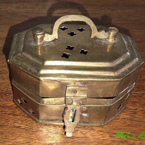 Vintage Brass Cricket Box, Hinged Lid, Latch, Made in India, Octagonal, Small